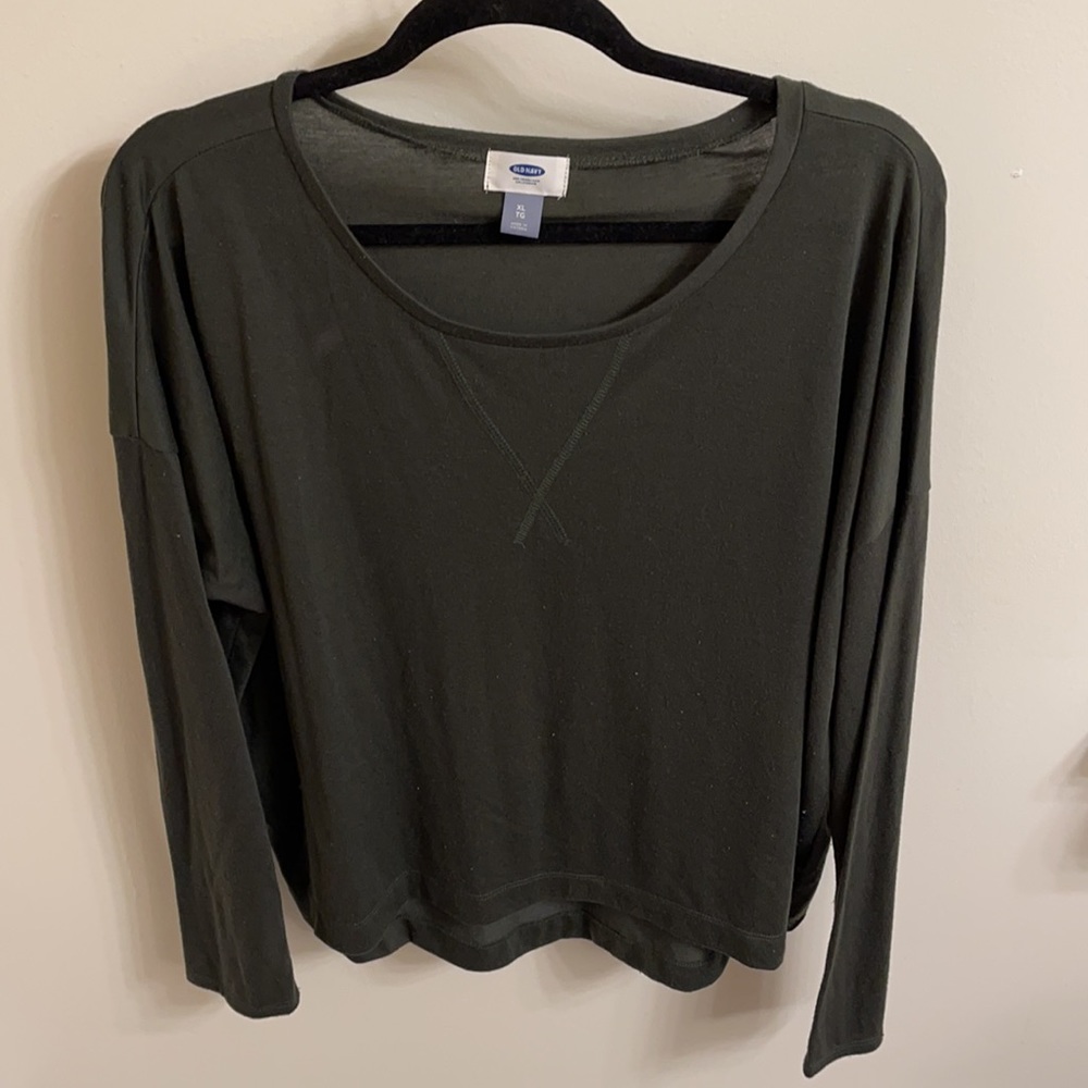 Old Navy T-shirt Size XL Color Green